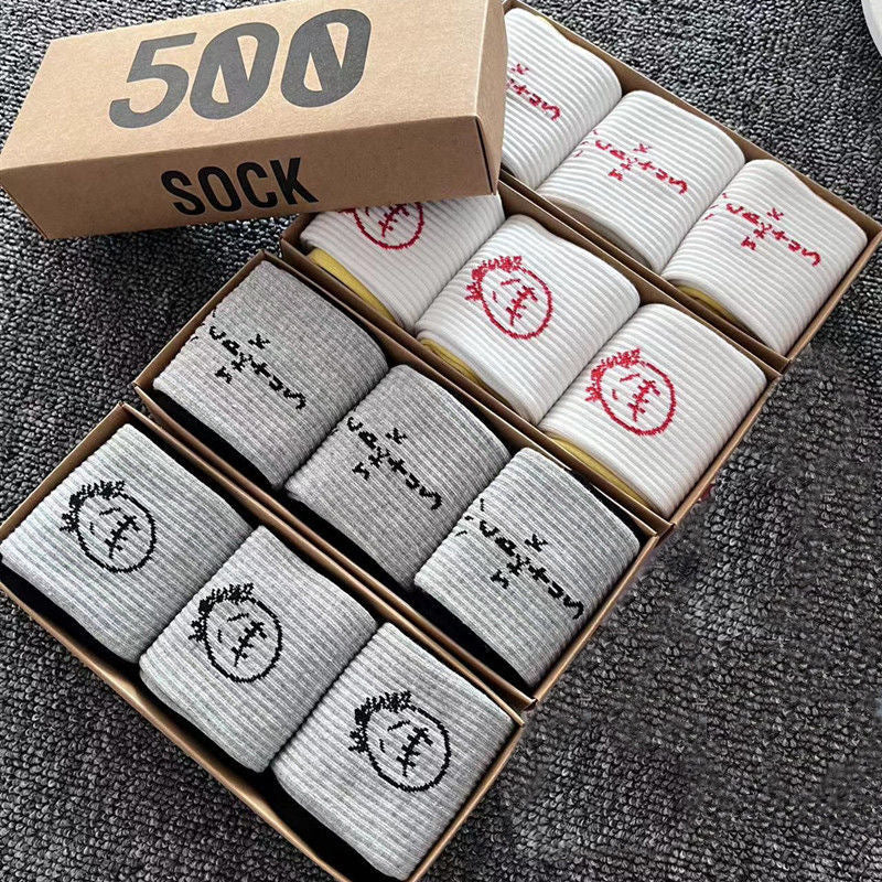 Men's socks - european and american streetwear brand boxed aj athletic socks - m crew socks - graffiti barbed wire trendy socks - travis scott collaboration