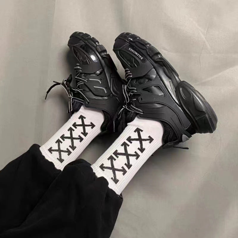 OW  whtie Socks XX stripe pattern