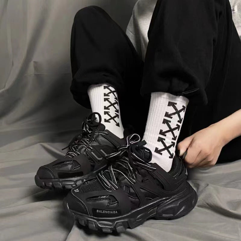 OW  whtie Socks XX stripe pattern