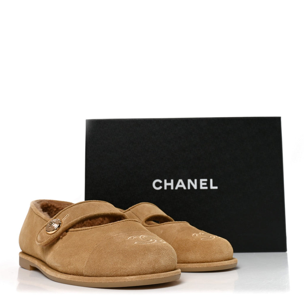 Suede Calfskin Cap Toe CC Mary Jane Flats 38 Beige