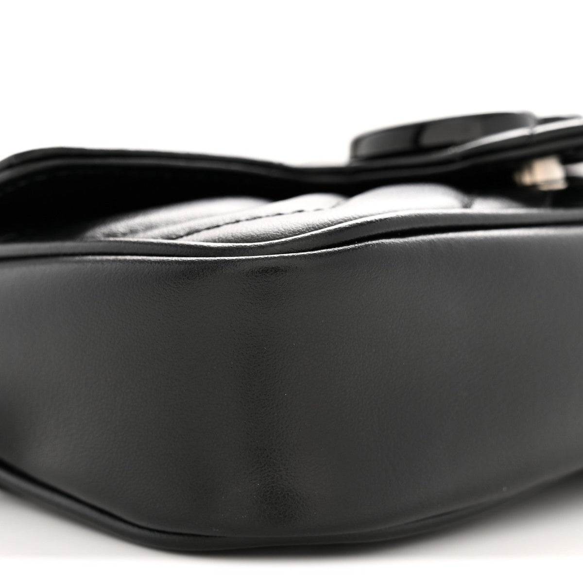 Calfskin Matelasse Monochrome GG Marmont Chain Belt Bag Black