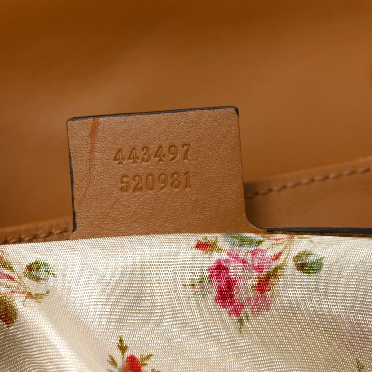 Raffia Elaphe Matelasse Small GG Marmont Shoulder Bag Natural Cream Brown