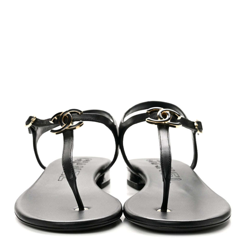 Lambskin Enamel CC Thong Sandals 41 Black