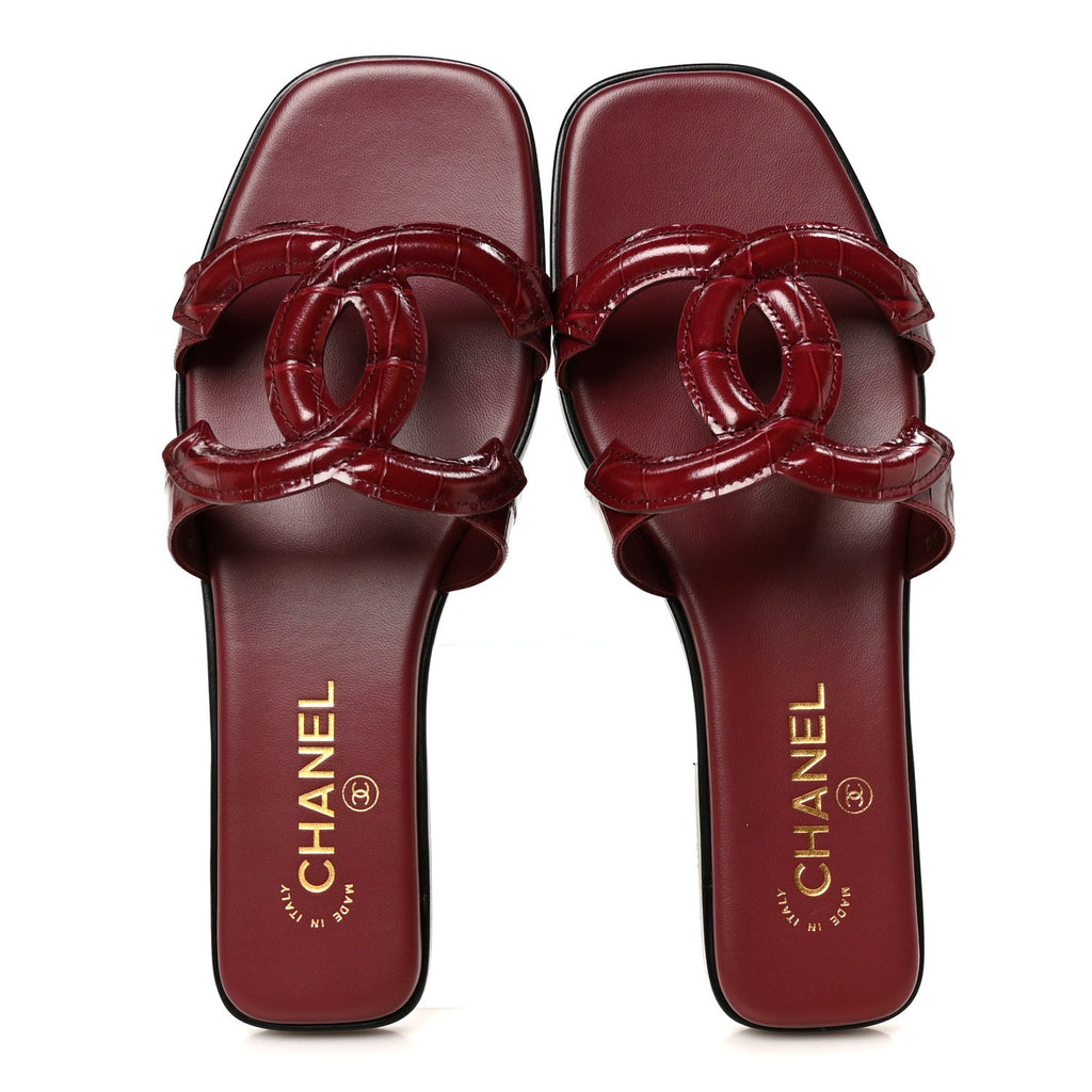 Crocodile Embossed Patent Calfskin CC Mules Sandals 39.5 Burgundy