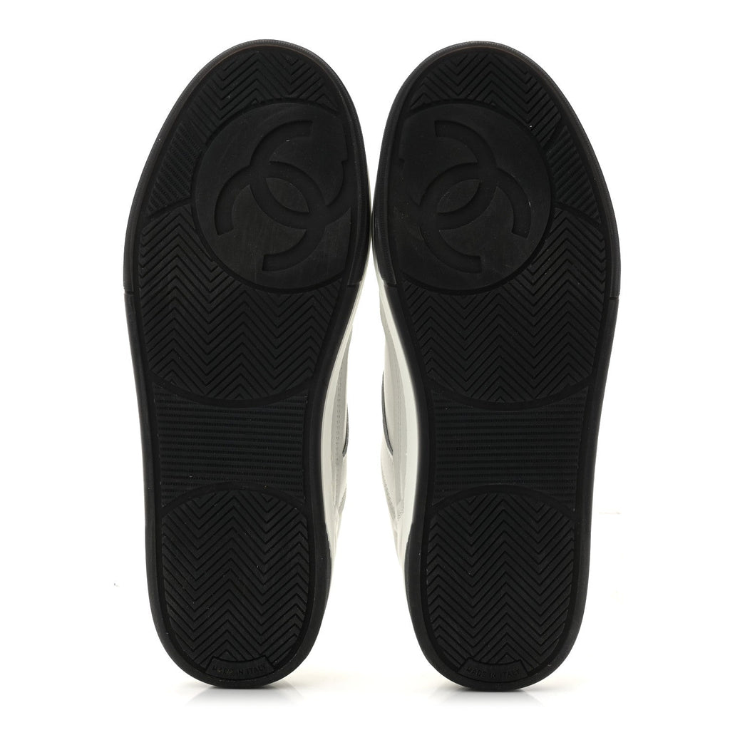 Calfskin CC Womens Sneakers 40 White Black