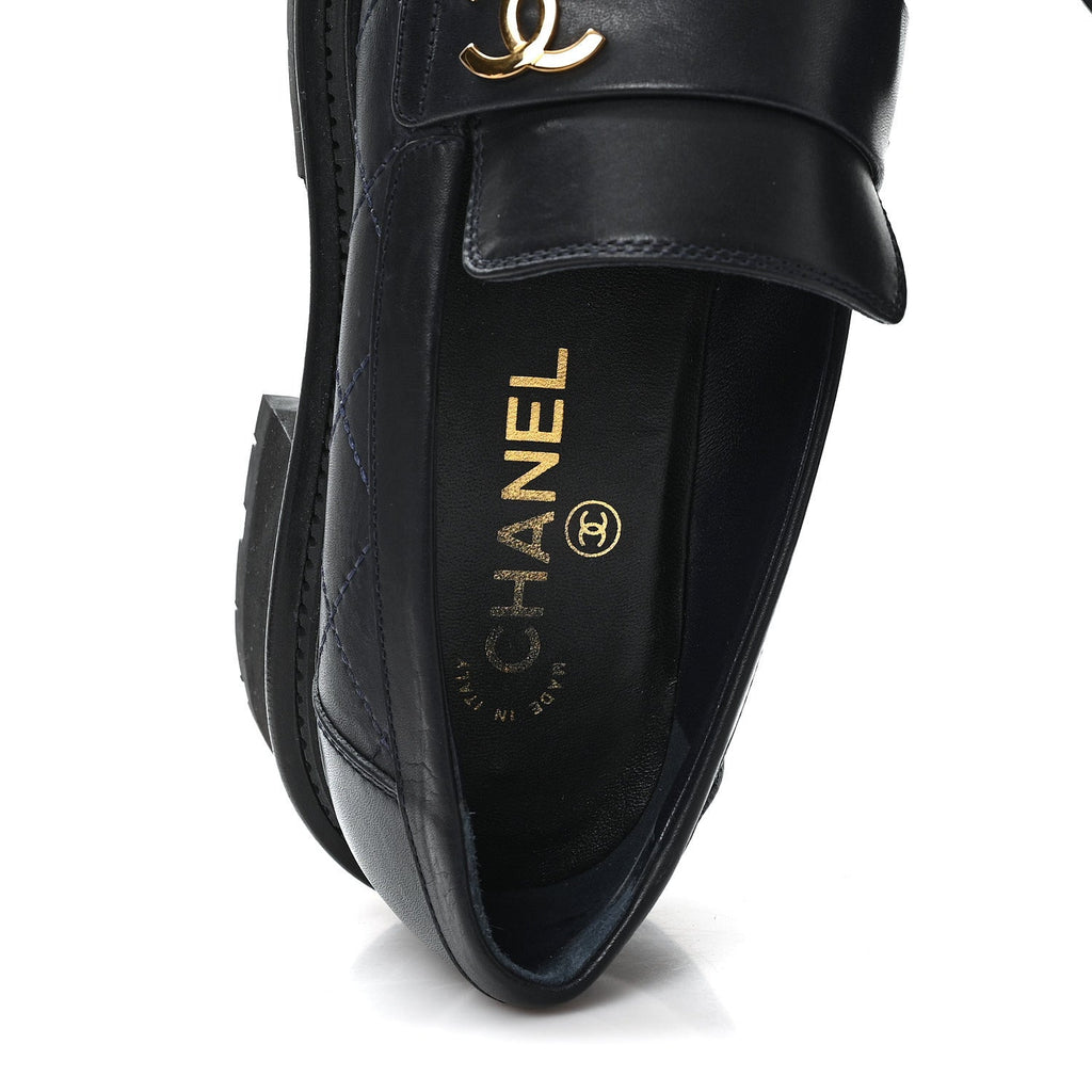 Calfskin Quilted CC Mocassin Loafers 38 Black