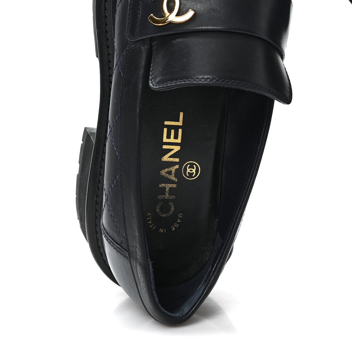 Calfskin Quilted CC Mocassin Loafers 38 Black