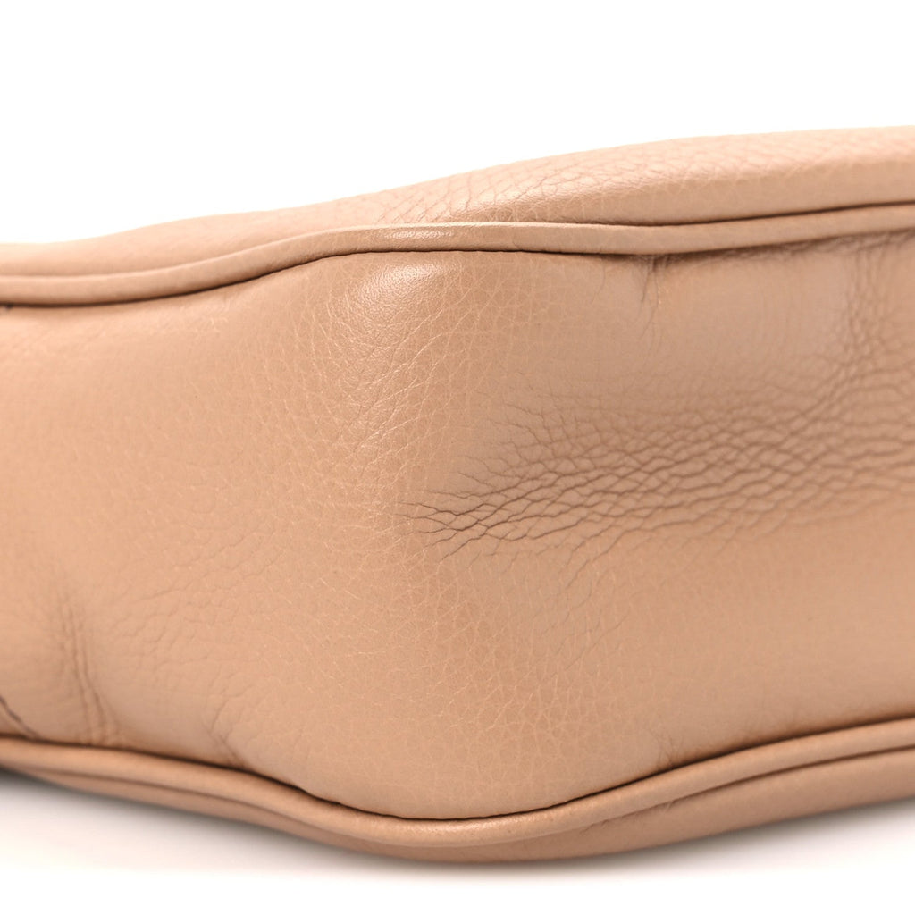 Pebbled Calfskin Small Soho Disco Bag Camelia