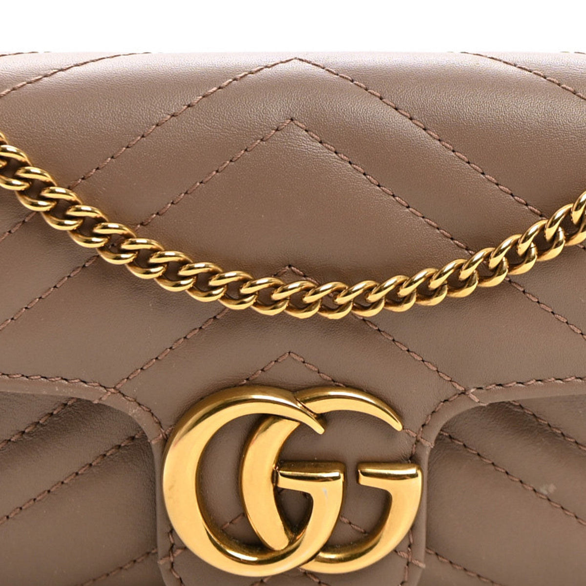Calfskin Matelasse Super Mini GG Marmont Shoulder Bag Porcelain Rose
