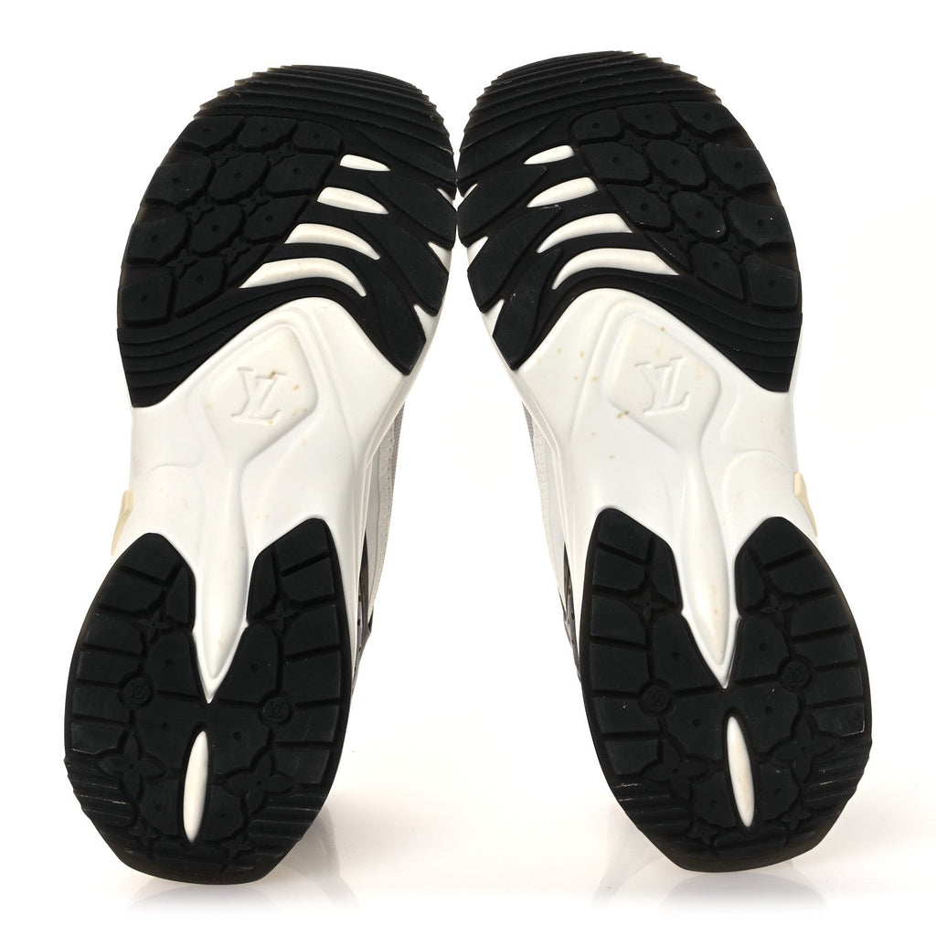 Monogram Calfskin Run 55 Sneakers 38 White