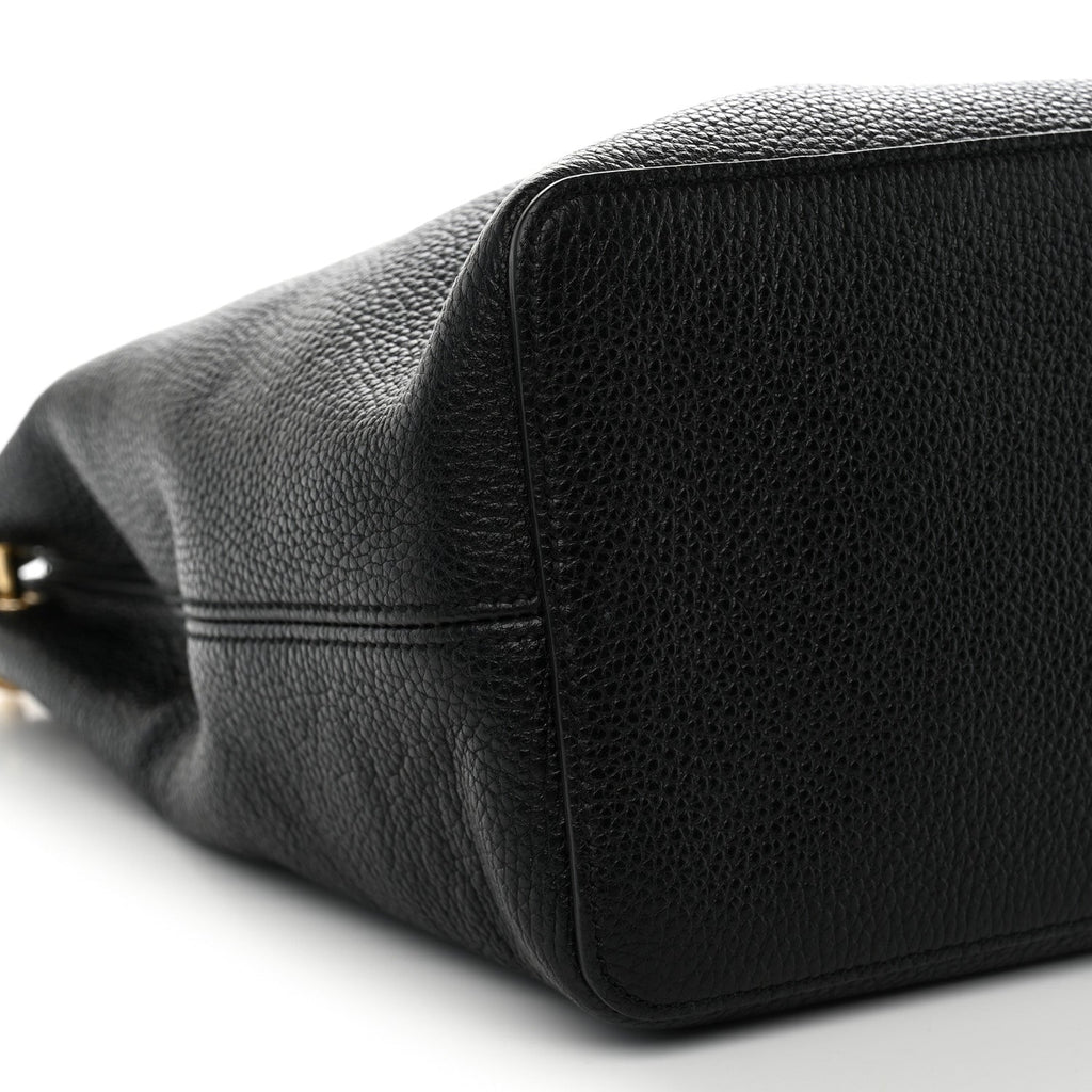 Pebbled Calfskin Large Soho Hobo Black