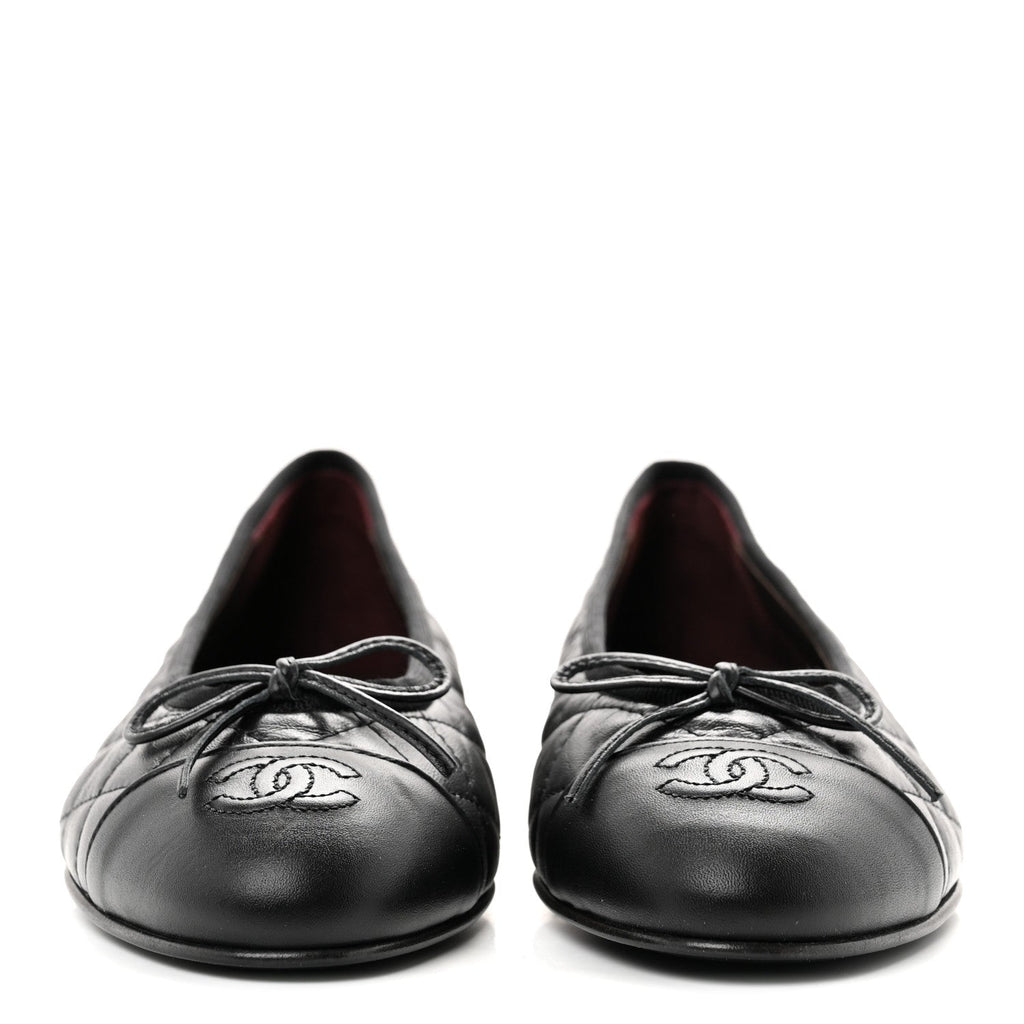 Aged Calfskin Quilted CC Cap Toe Ballerina Flats 38.5 Black
