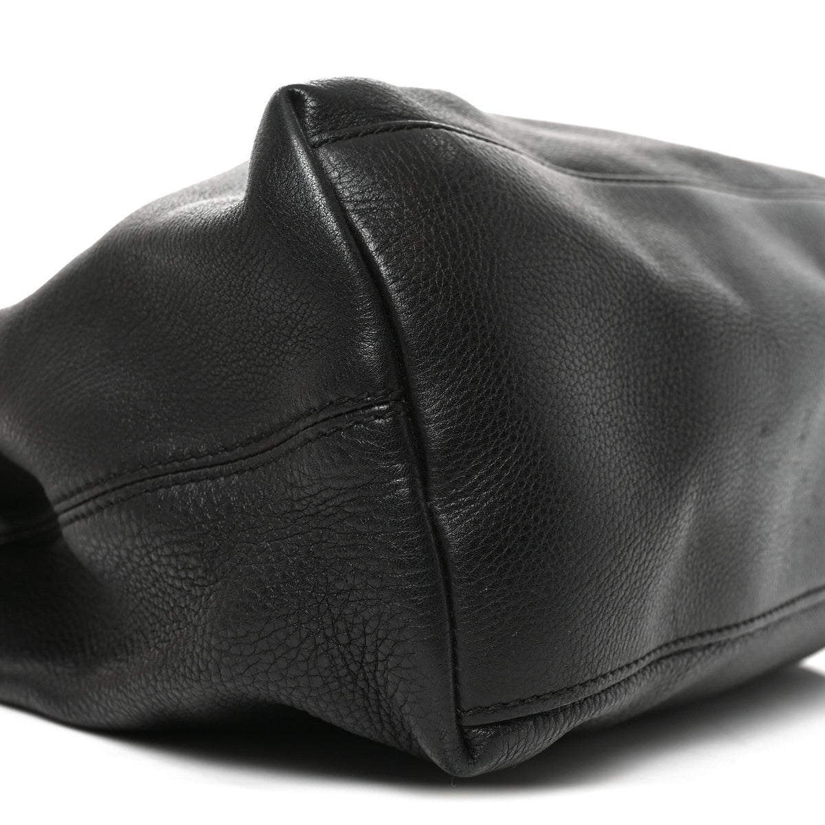 Pebbled Calfskin Medium Soho Chain Shoulder Bag Black