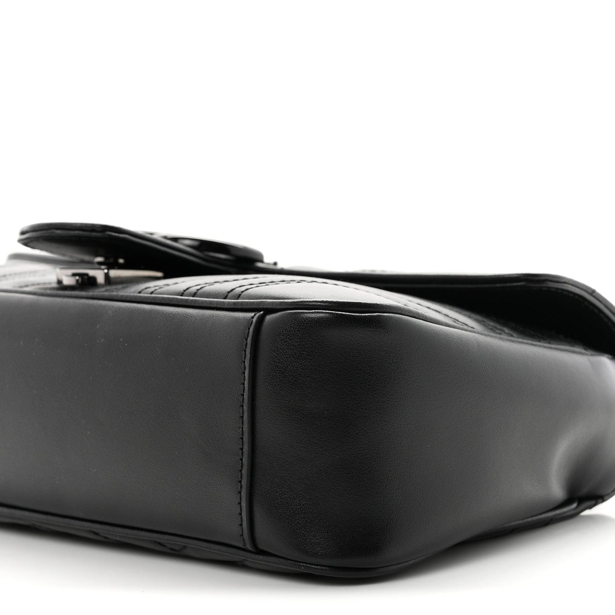 Calfskin Matelasse Monochrome Small GG Marmont Shoulder Bag Black