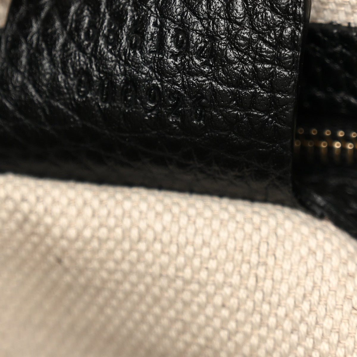 Pebbled Calfskin Large Soho Hobo Black