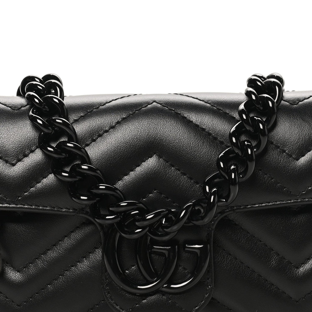 Calfskin Matelasse Monochrome GG Marmont Chain Belt Bag Black
