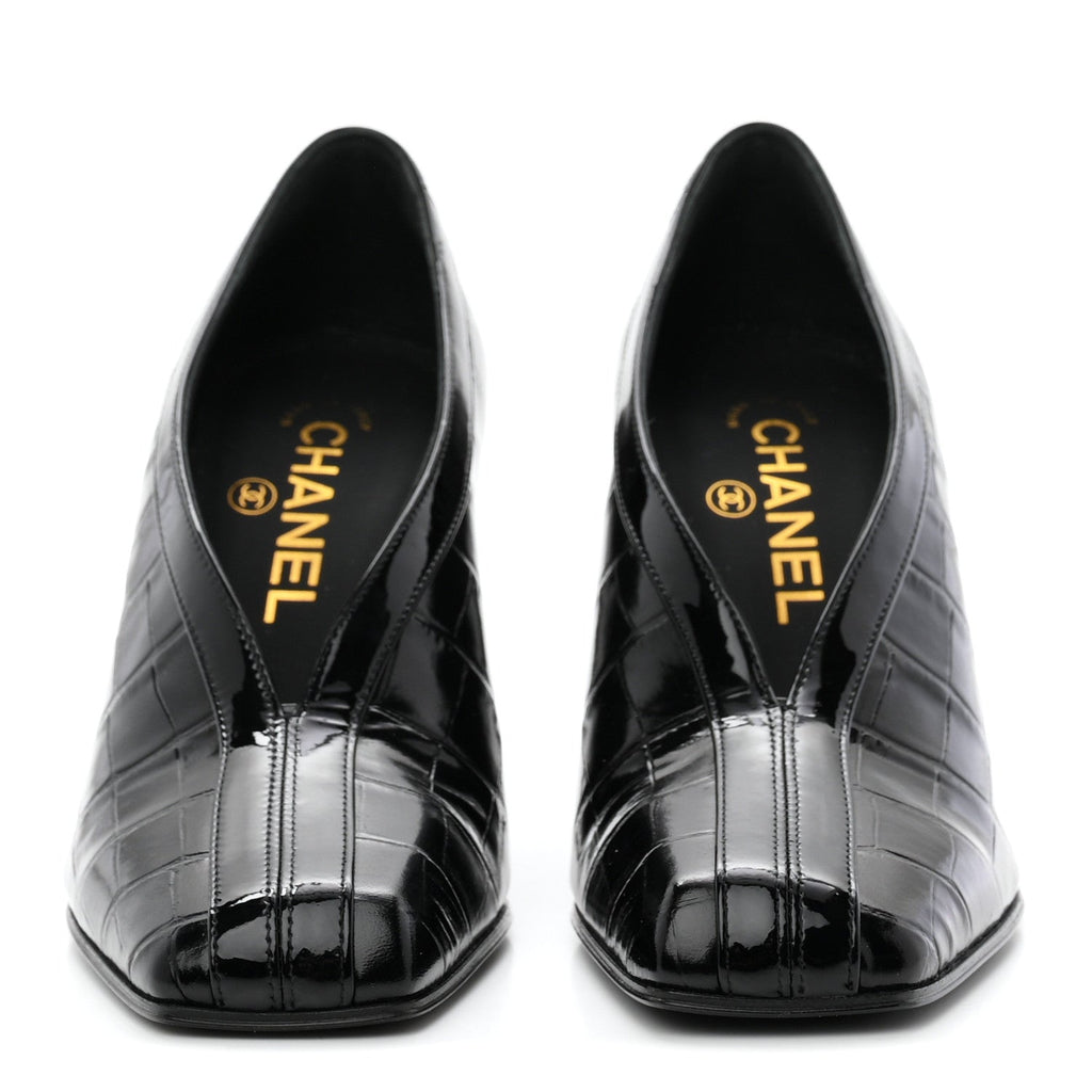Crocodile Embossed Patent Calfskin Pumps 38.5 Black