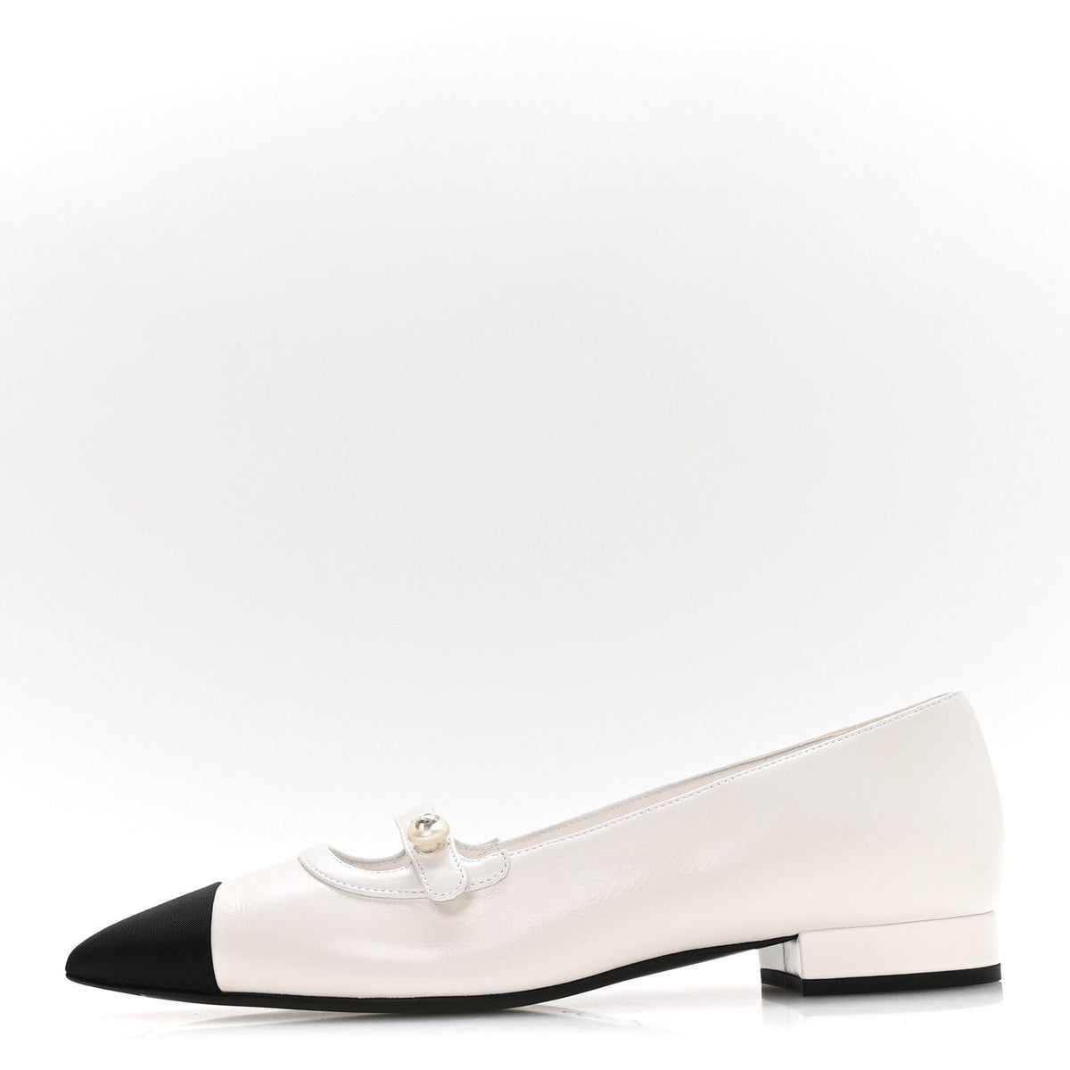 Shiny Lambskin Grosgrain Pearl Mary Janes Flats 38 White Black