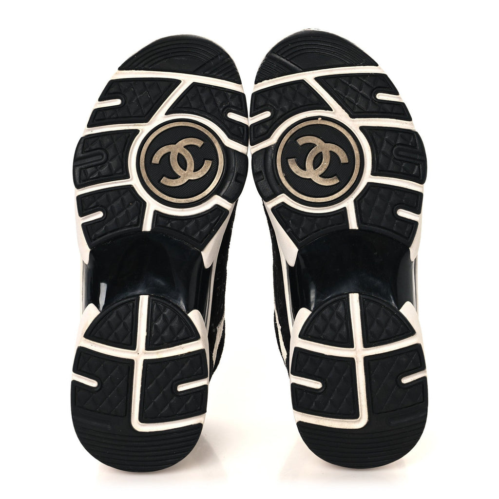 Suede Calfskin Printed CC Sneakers 36 White Black