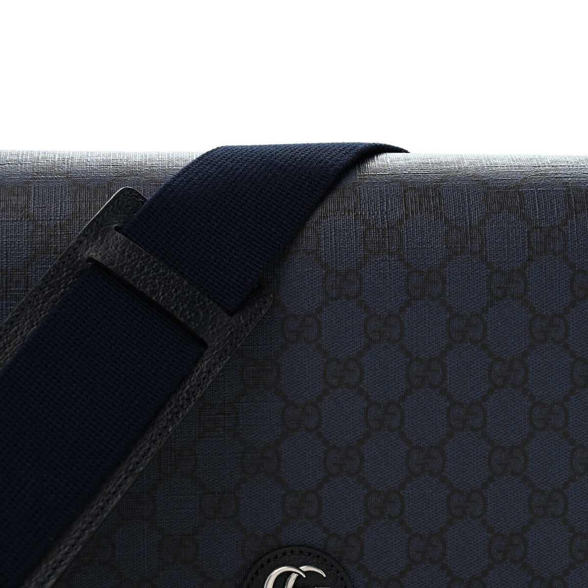 Tender GG Supreme Monogram Textured Dollar Calfskin Ophidia Messenger Bag Dark Blue