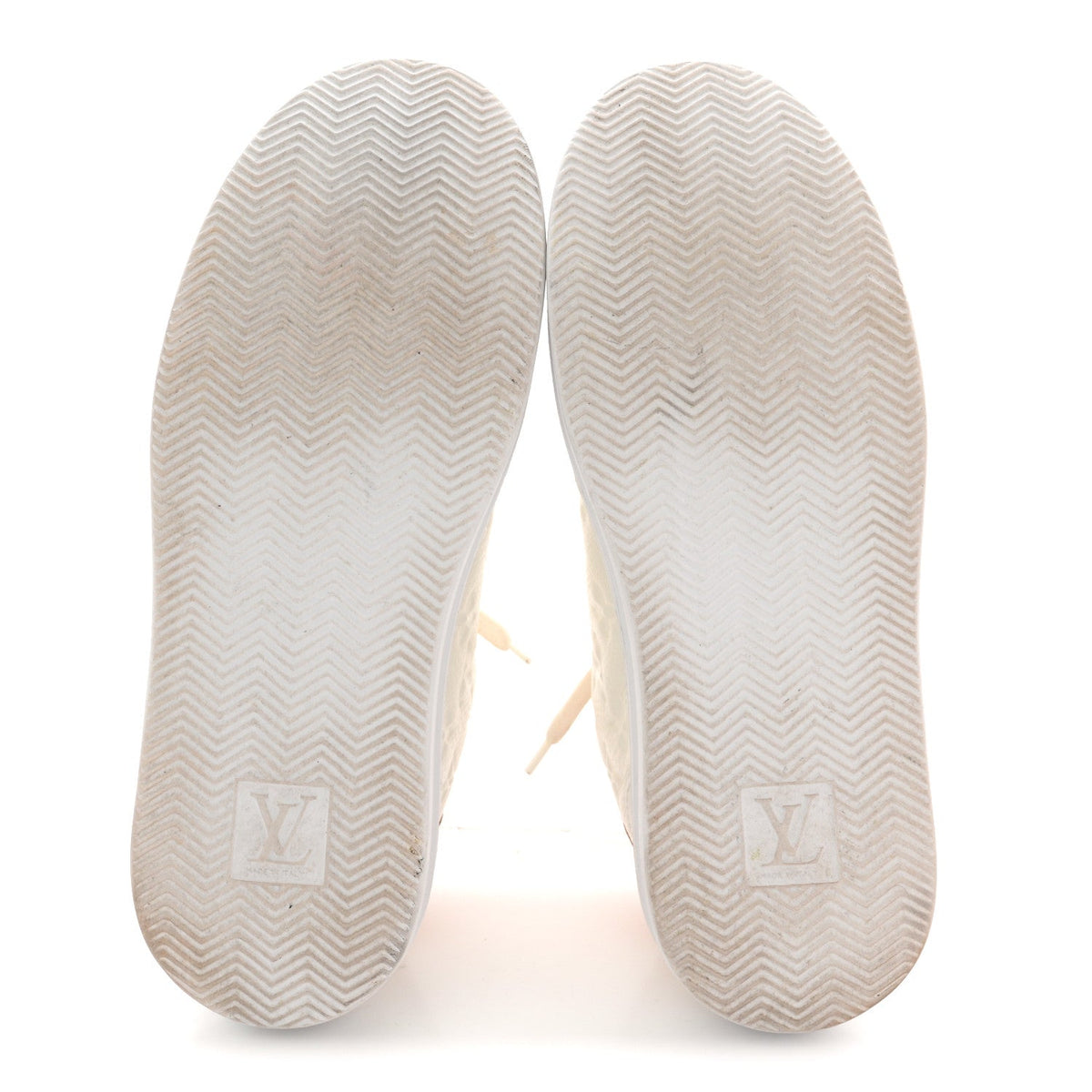 Grained Calfskin Embossed Monogram Mens Beverly Hills Sneakers 8.5 White