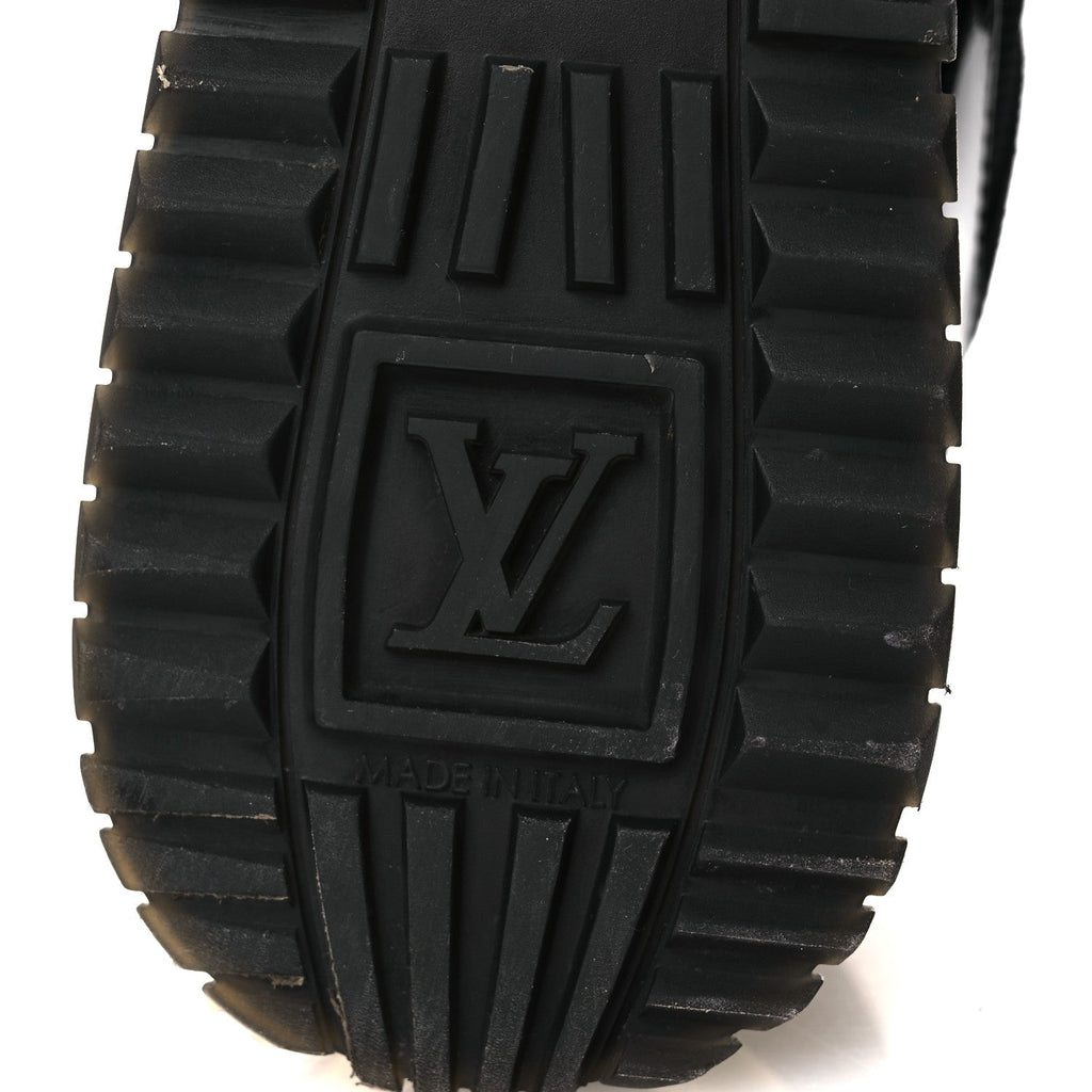 Suede Monogram Run Away Sneakers 38.5 Black