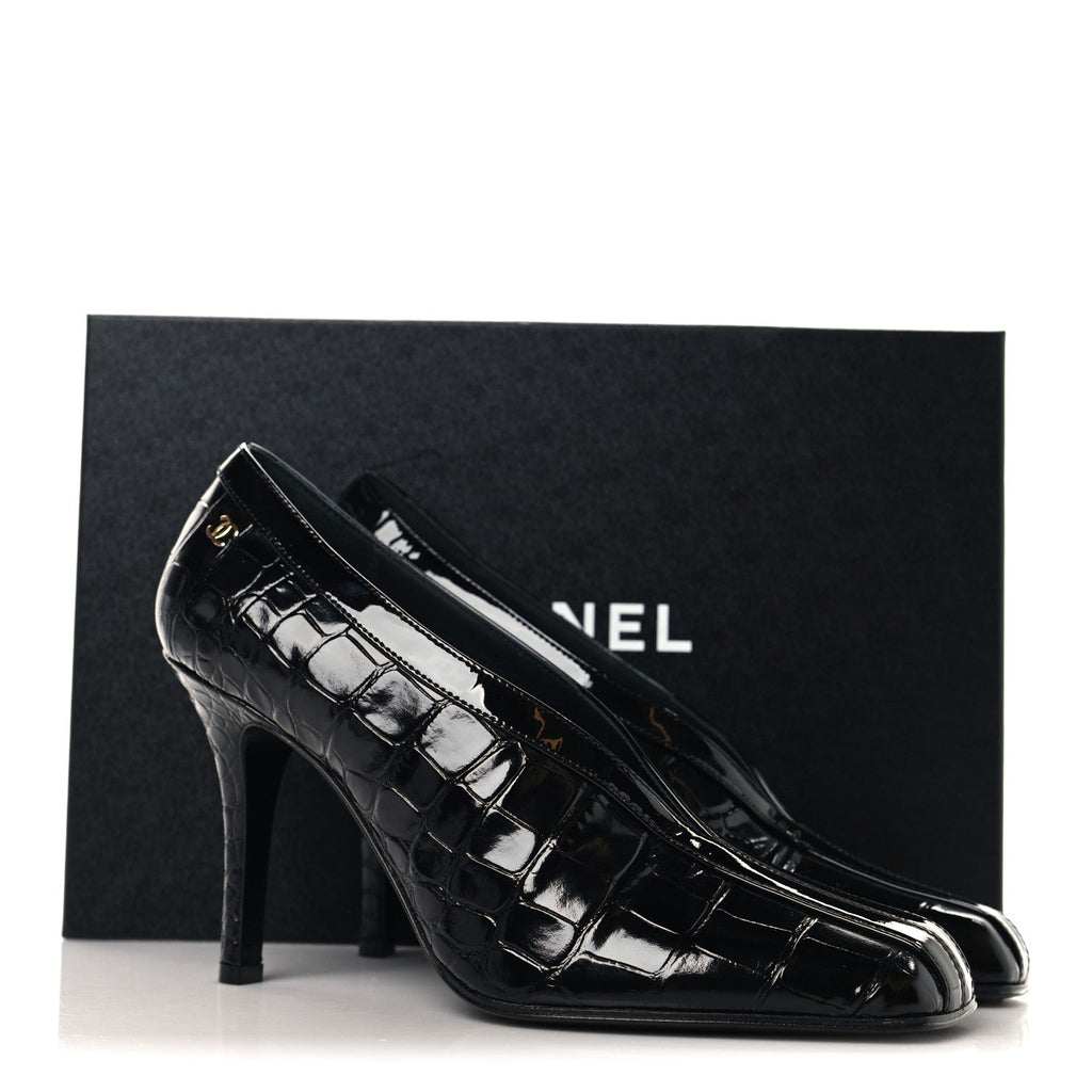 Crocodile Embossed Patent Calfskin Pumps 38 Black