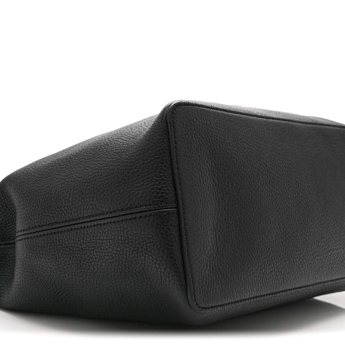 Pebbled Calfskin Large Soho Hobo Black