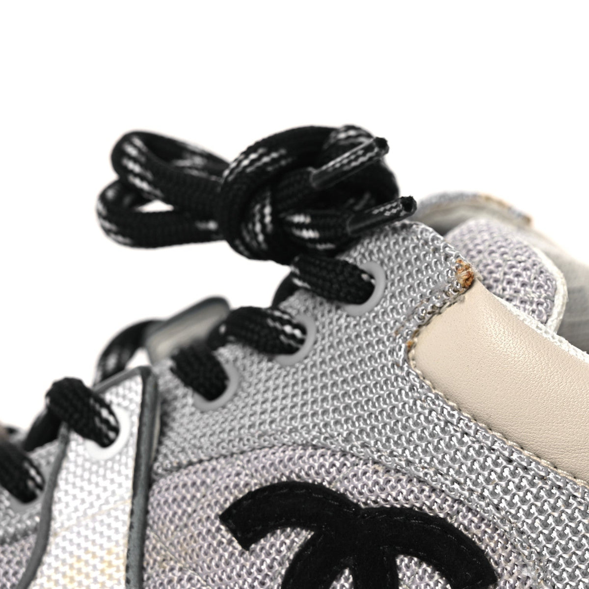 Mesh Suede Calfskin Grained Calfskin Womens CC Sneakers 37 Grey White