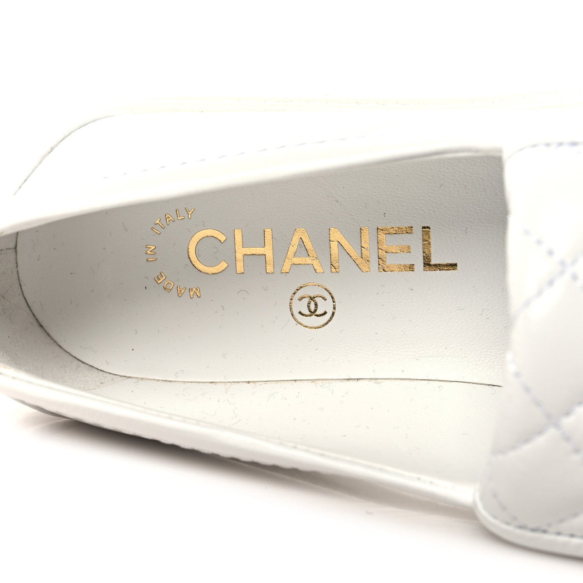 Crumpled Lambskin Quilted CC Turnlock Loafers 37 White
