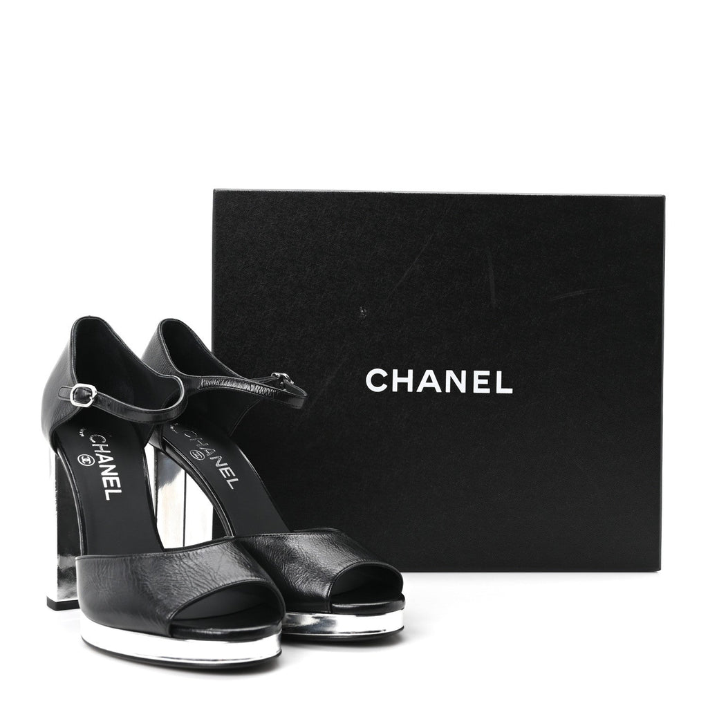 Shiny Lambskin Sandals 39.5 Black