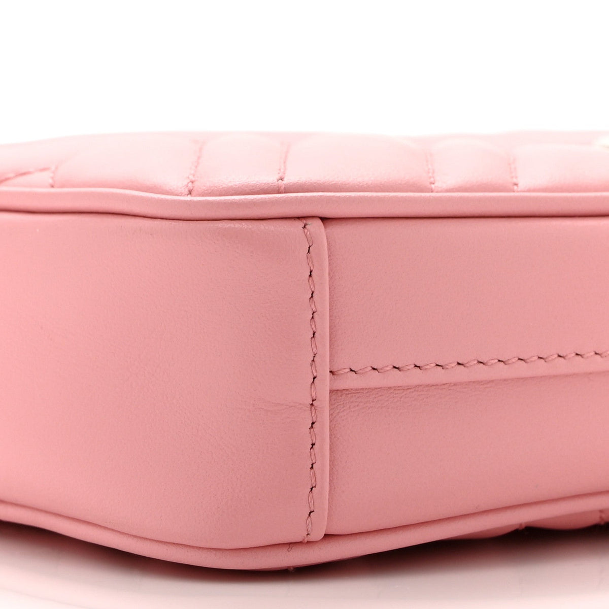Calfskin Matelasse Mini GG Marmont Crossbody Bag Wild Rose