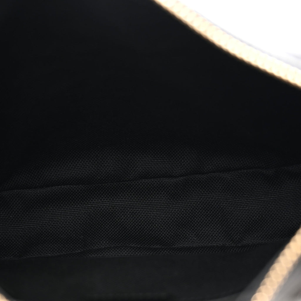 GG Grainy Calfskin Emblem Small Half Moon Shoulder Black