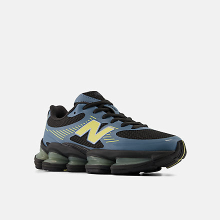2000 Lace - New Balance