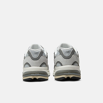 2010 Lace - New Balance