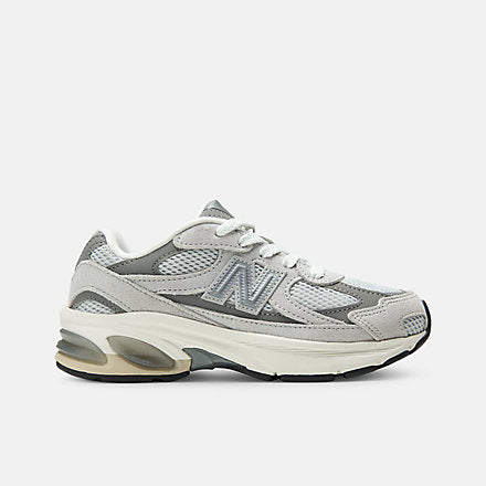 2010 Lace - New Balance