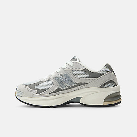 2010 Lace - New Balance