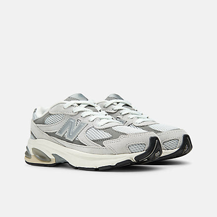 2010 Lace - New Balance